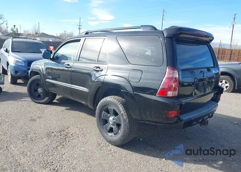 2005 Toyota 4Runner Sr5 V6 z USA, uszkodzony, nr VIN JTEBU14R950058252